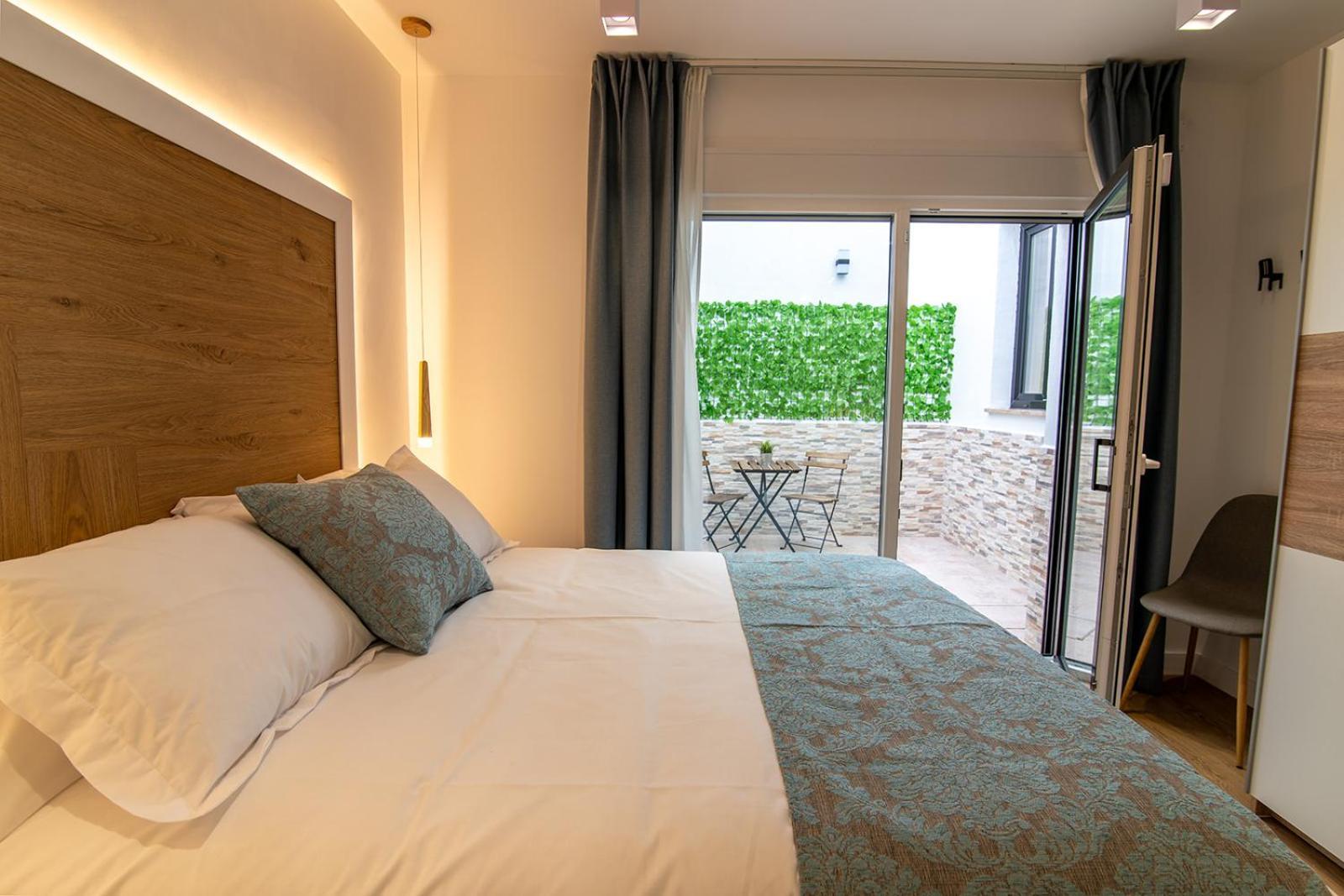 Mq Suites Veronica Valdepeñas Exteriér fotografie